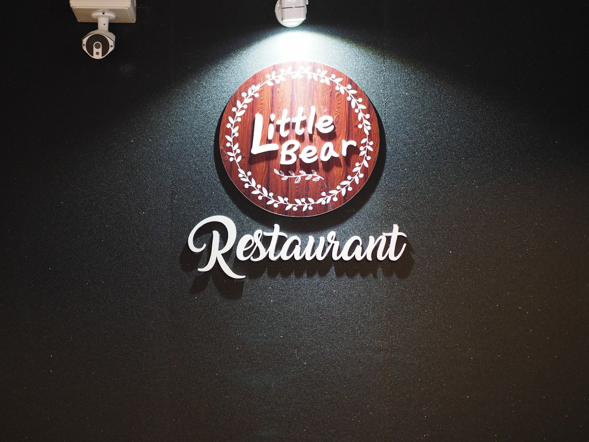 Little Bear Guest House And Restaurant Hat Yai Exterior photo